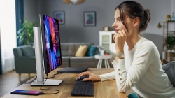Монитор DELL 27" U2724DE HDMI, DP, USB-C, RJ-45, Audio, IPS, 2560x1440, 120Hz, sRGB 100%, Pivot 210-BKTV