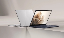 Ноутбук ASUS Zenbook 14 UX3405MA-QD870W 14" FHD OLED, Intel Ultra 7 155U, 16GB, F512GB, UMA, Win11, Сріблястий 90NB11R2-M01H80
