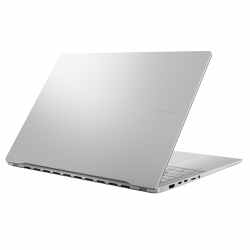 Ноутбук ASUS Vivobook S 16 M5606UA-MX027 16" 3.2K OLED, AMD R7-8845HS, 32GB, F1TB, UMA, NoOS, Сріблястий 90NB1483-M00130