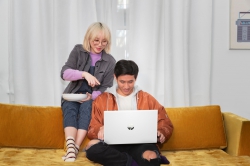 Ноутбук HP Pavilion 15-eh3015ua 15.6" FHD IPS AG, AMD R7-7730U, 16GB, F512GB, UMA, DOS, синий 949X0EA