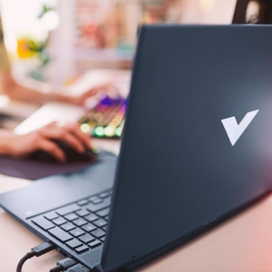 Ноутбук HP Victus 15-fb3010ua 15.6" FHD IPS AG, AMD R5-8645HS, 16GB, F512GB, NVD4050-6, DOS, синий D3XT9EA