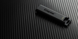 Накопичувач Kingston 1TB USB 3.2 Type-C Gen 2 DT Max DTMAX/1TB
