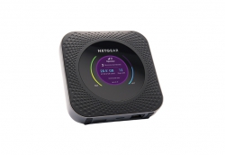 Мобільний маршрутизатор NETGEAR MR1100 Nighthawk M1 AC1000, 4G LTE, 1xGE LAN, 1xUSB-C, 1xUSB 2.0, 2xTS MR1100-100EUS