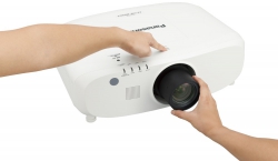 Инсталляционный проектор Panasonic PT-EW730ZE (3LCD, WUXGA, 7000 ANSI lm)