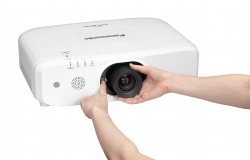 Інсталяційний проектор Panasonic PT-EZ590LE (3LCD, WUXGA, 5400 ANSI lm), без оптики