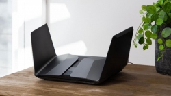 Маршрутизатор NETGEAR RAX120 Nighthawk AX6000 WiFi 6, 4xGE LAN, 1xGE WAN, 1x5GE, 2xUSB 3.0 RAX120-100EUS