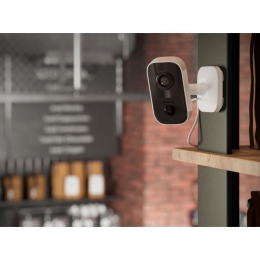 Камера відеоспостереження Ajax IndoorCam white