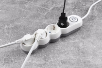 Сетевой фильтр 2Е Plus 4XSchuko с выключателем 3G1.0*3M, white 2E-U04VESM3W