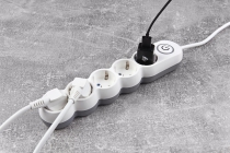 Мережевий фільтр 2Е Plus 5XSchuko з вимикачем, 3G*1.0мм, 3м, white 2E-U05VESM3W