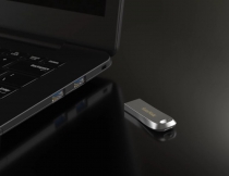 Накопичувач SanDisk  256GB USB 3.1 Type-A Ultra Luxe SDCZ74-256G-G46